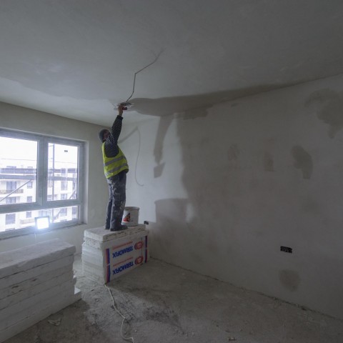 Constructii